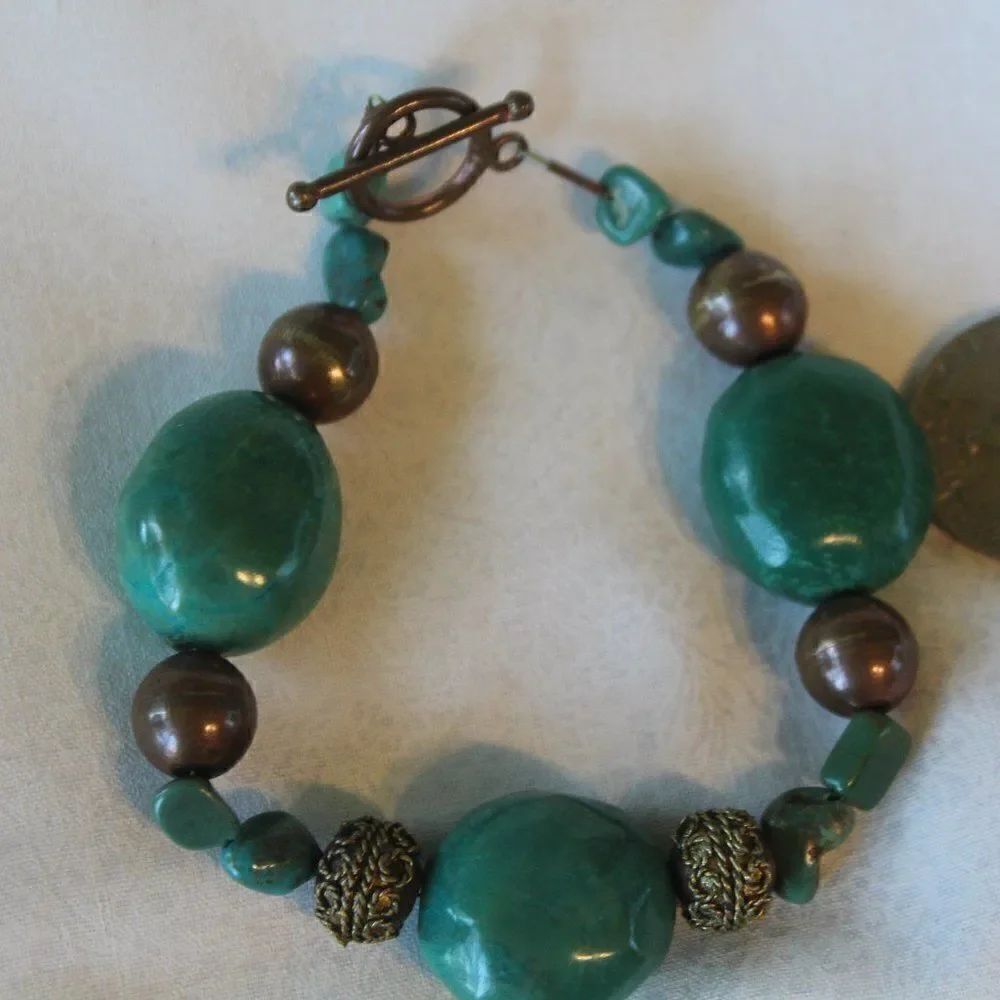 Natural Turquoise and Copper 8" Bracelet NWOT